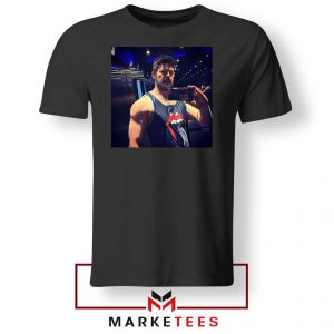 Karl Urban body Poster Black Tshirt